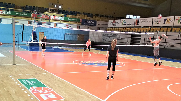 Tentokrát přípravu žen  vékáčka zpestřil beach