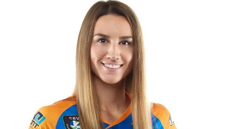 ŽHAVÁ NOVINKA Z VÉKÁČKA  Michalíkové se zhoršilo rameno