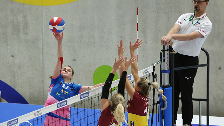 Favorit byl hratelný, ale Hanačky toho nevyužily