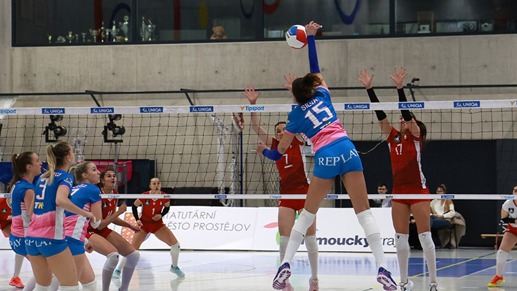 Další otočený duel – tentokrát nad špičkovým Dniprem!