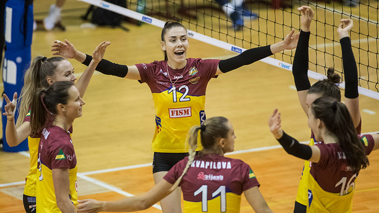 Prostějov měl pod Ještědem ve čtvrtém setu mečbol  a v tiebreaku vedl už 11:4, přesto nakonec padl...