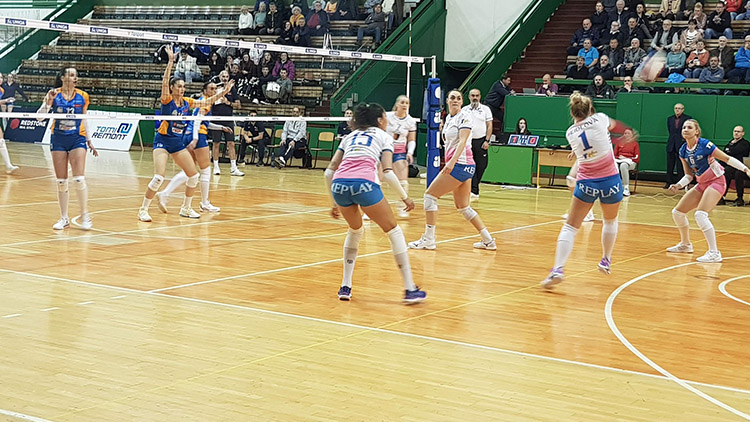 V semifinále jdou Hanačky na Královo Pole,  sérii otevřou venku na Velikonoční pondělí