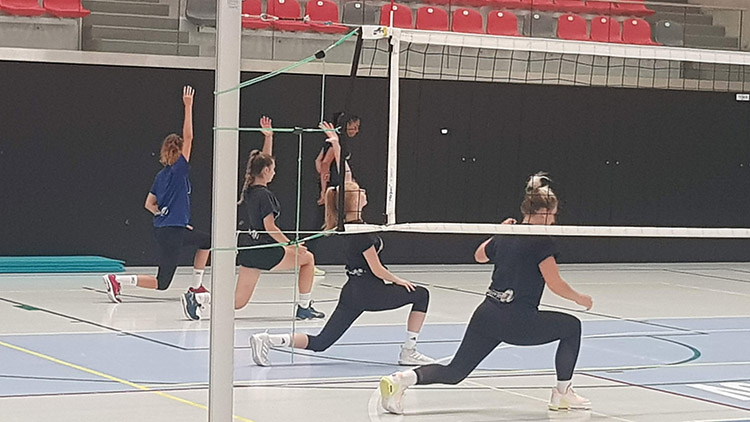 JE TADY START PŘÍPRAVY ŽEN VK!