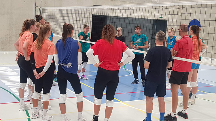 Volejbalistky pokračovaly druhým týdnem přípravy