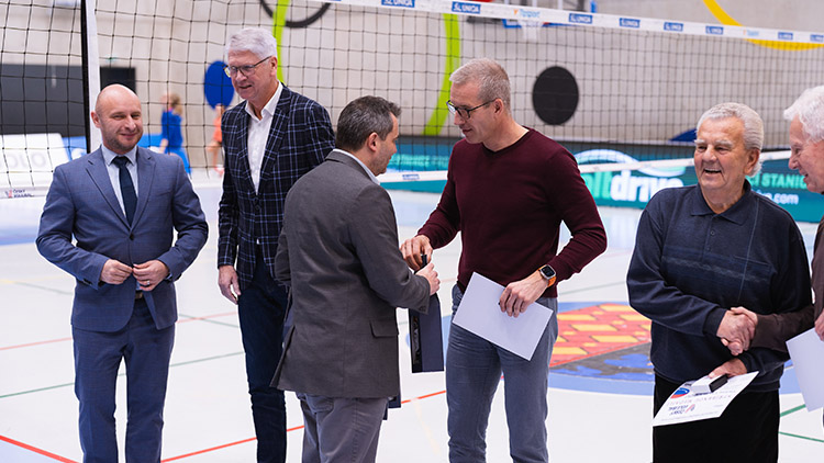 Do Prostějova se vrátila výstava ke  100 letům volejbalu v našich zemích