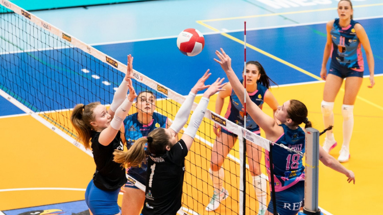 I průměrný výkon stačil na třísetové zdolání Sokolek