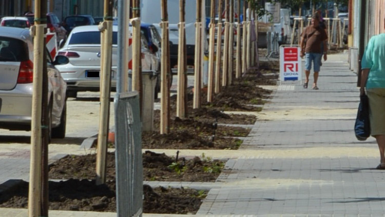 „Netušilka“ s novým chodníkem