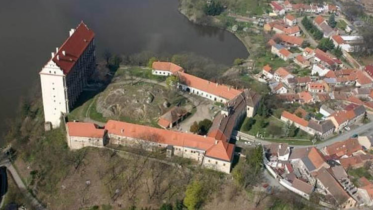 Potemnělo nám i v Plumlově