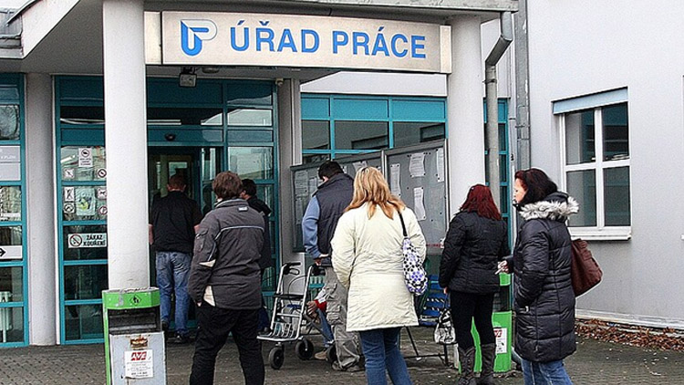 ÚP ČR podpořil v rámci projektu  POVEZ II už přes 86 tis. lidí