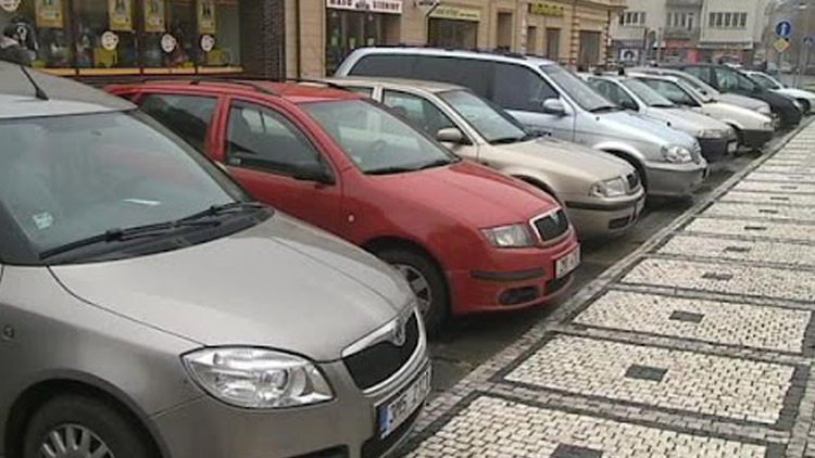 Přes 57 tisíc řidičů v Olomouckém kraji letos čeká výměna řidičáku. O nový mohou žádat online.