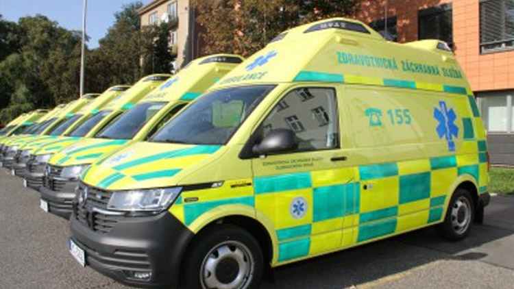 Kraj chce pořídit další nové sanitky. Díky dotacím ušetří 90 procent jejich ceny