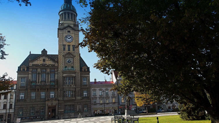 Přístup ke hřbitovu se změní