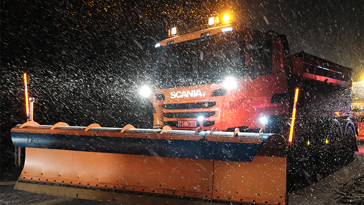 ŘSD má připraveno 213 sypačů a 672 řidičů