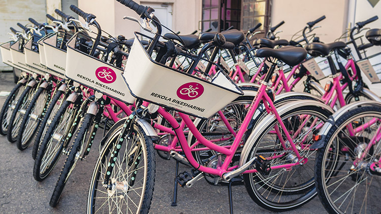Sdílená kola si půjčíte  i v lednu a únoru