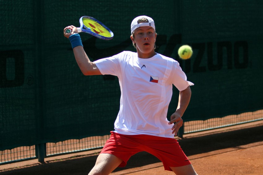 TENIS je běh na dlouhou trať