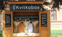 Ve Výšovicích funguje originální Kvítkobox 