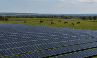 Vláda schválila zónu pro obří solární elektrárnu u Ptení 